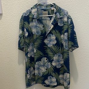 Mens XL Tommy Bahama Silk Hawaiian shirt